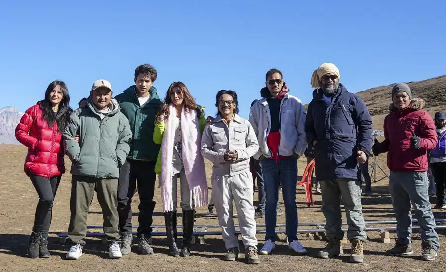 jerry on the top cast